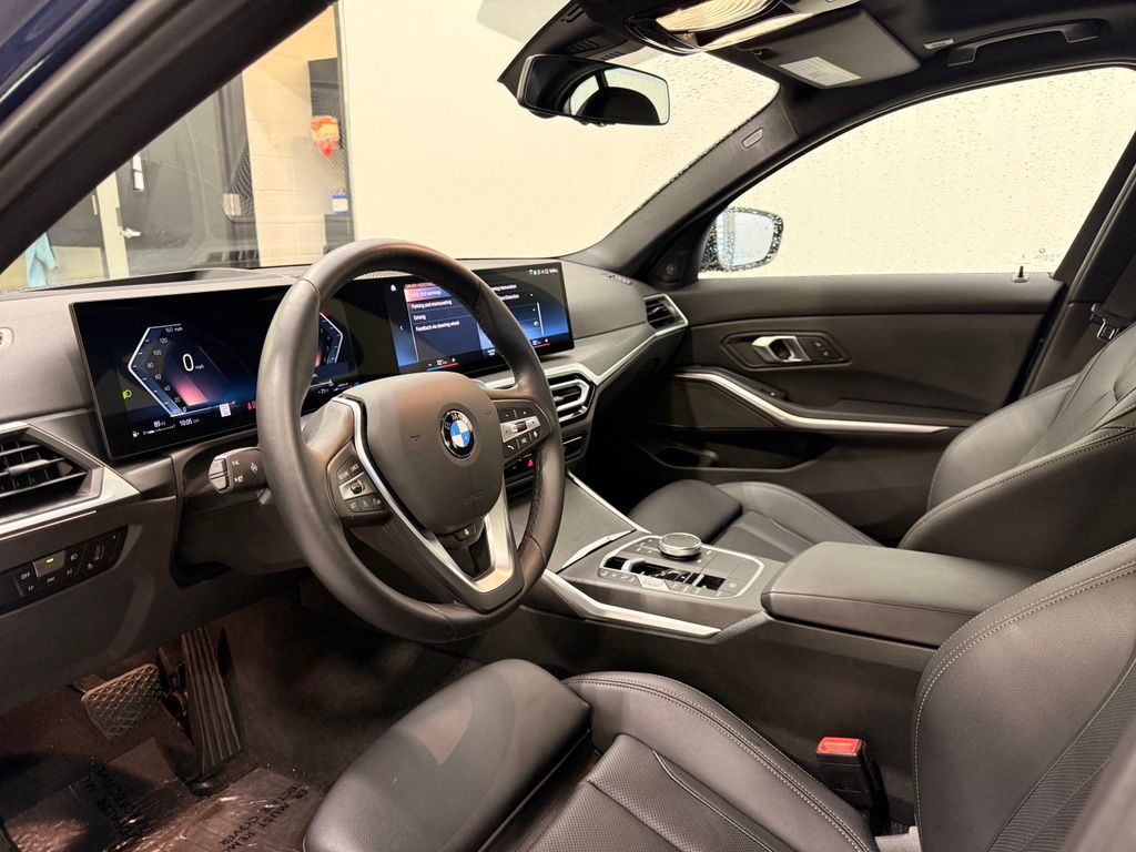 Thumbnail: 2024 BMW 3 Series - 11