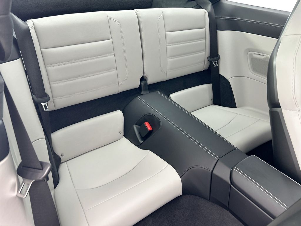 Thumbnail: 2026 Porsche 911 - 21