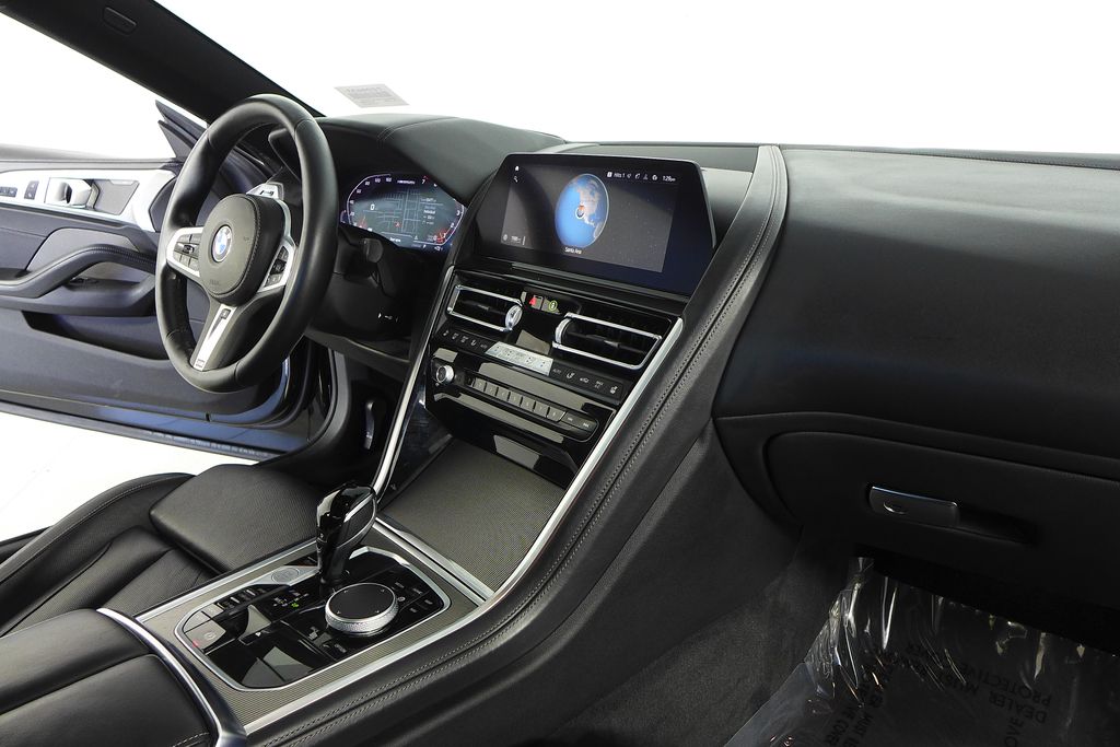 Thumbnail: 2022 BMW 8 Series - 12