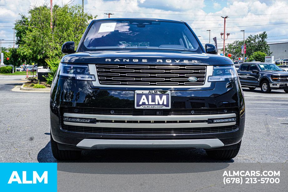 Used 2023 Black Land Rover SE image 10