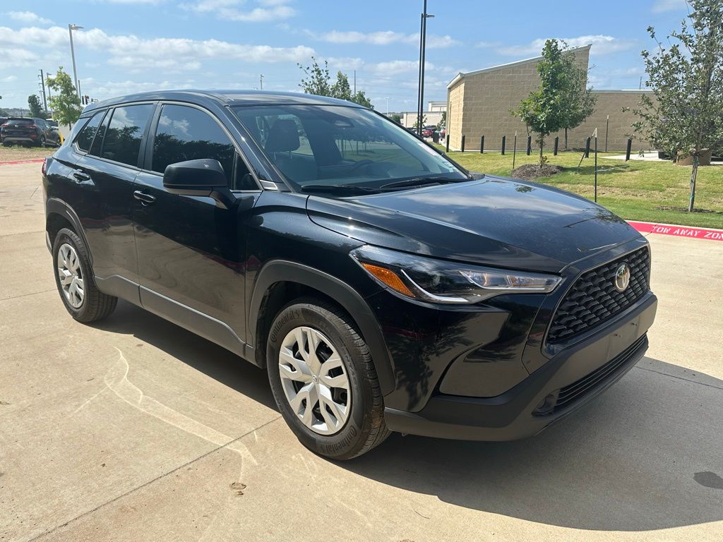 2023 Toyota Corolla Cross L 2