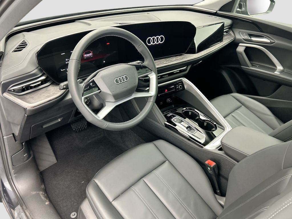 Thumbnail: 2025 Audi Q5 - 9