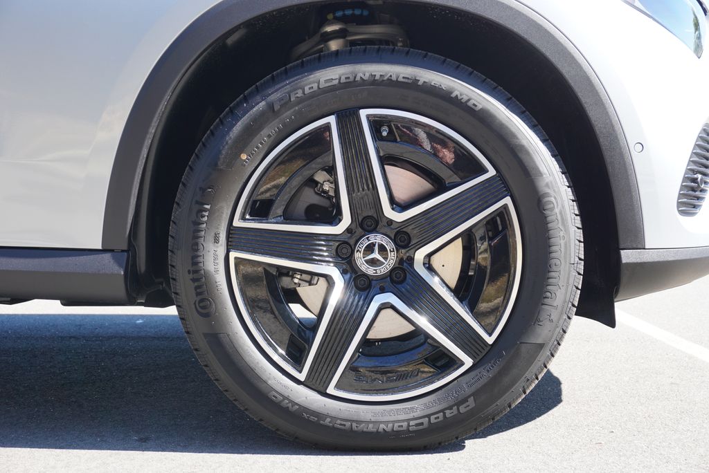 Thumbnail: 2026 Mercedes-Benz GLC - 18