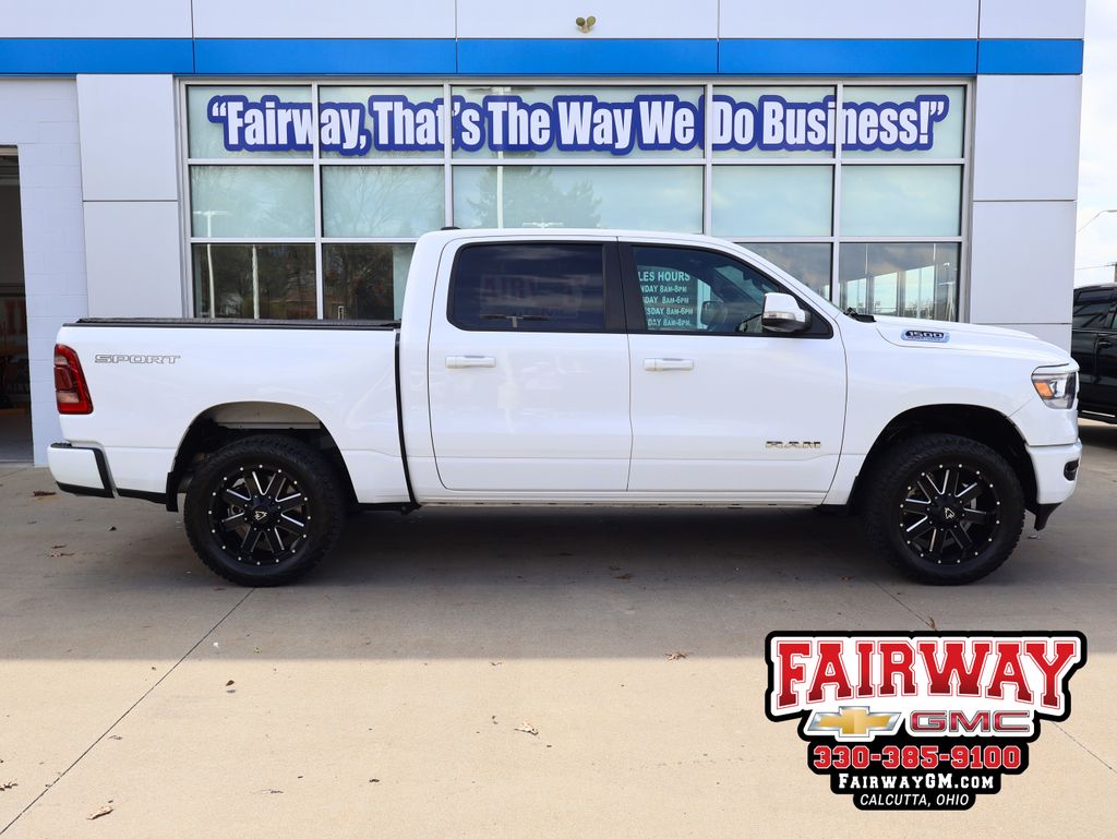 Bright White Clearcoat 2021 RAM 1500 Big Horn Crew Cab 4WD Pickup Truck Four-Wheel Drive 8-Speed Automatic