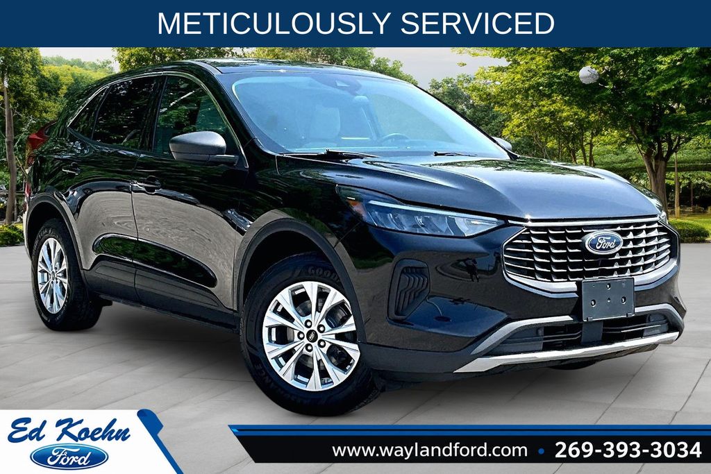 Black Metallic 2023 Ford Escape SUV / Crossover All-Wheel Drive 8-Speed Automatic