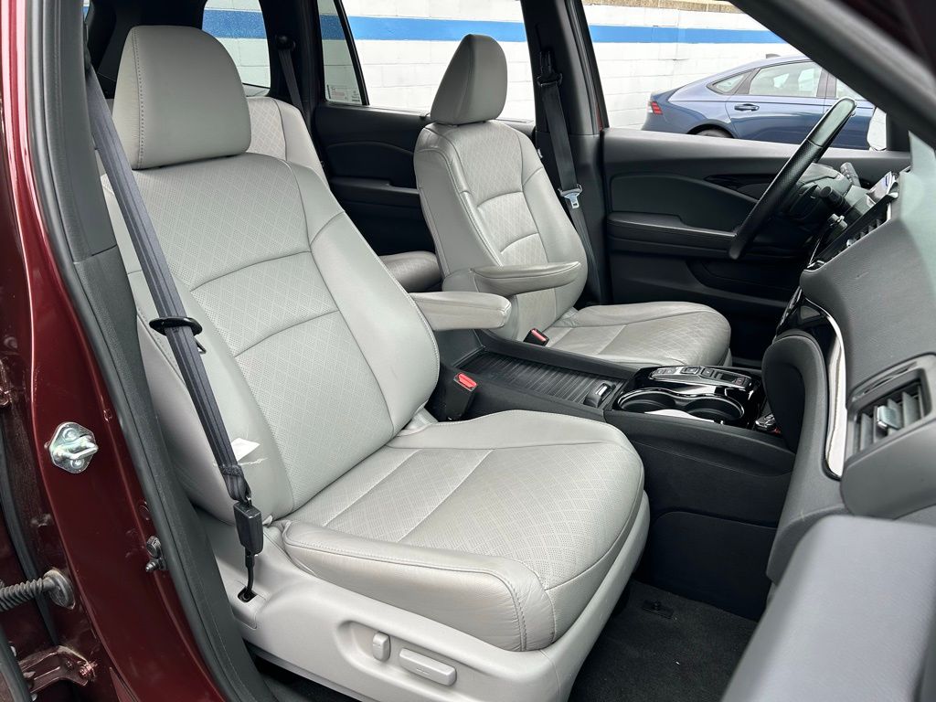 Thumbnail: 2020 Honda Passport - 25