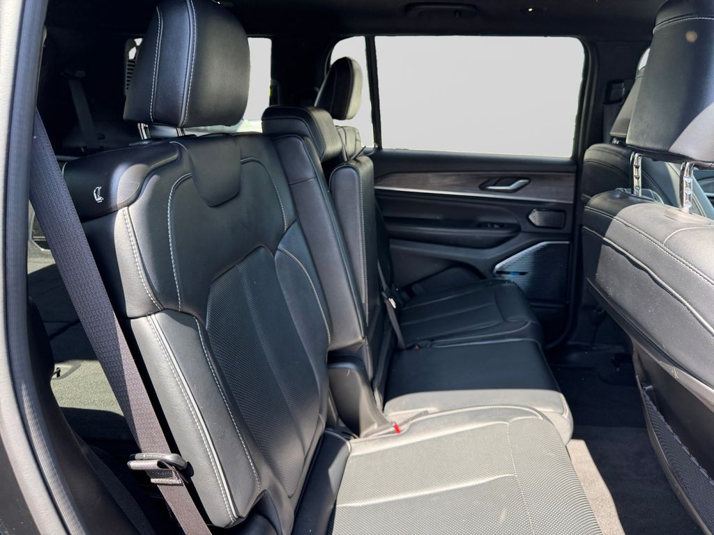 2022 Jeep Grand Cherokee L Overland Black at South Hills CDJR