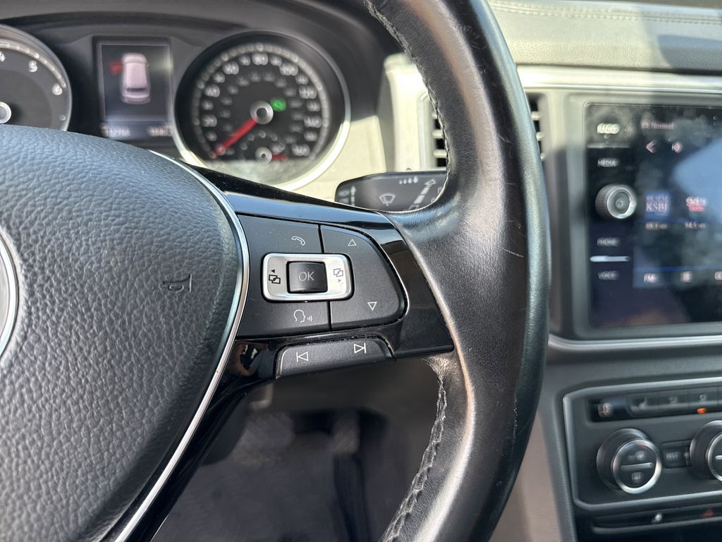 2018 Volkswagen Atlas 3.6L V6 SE Black at Durrett Motor Company