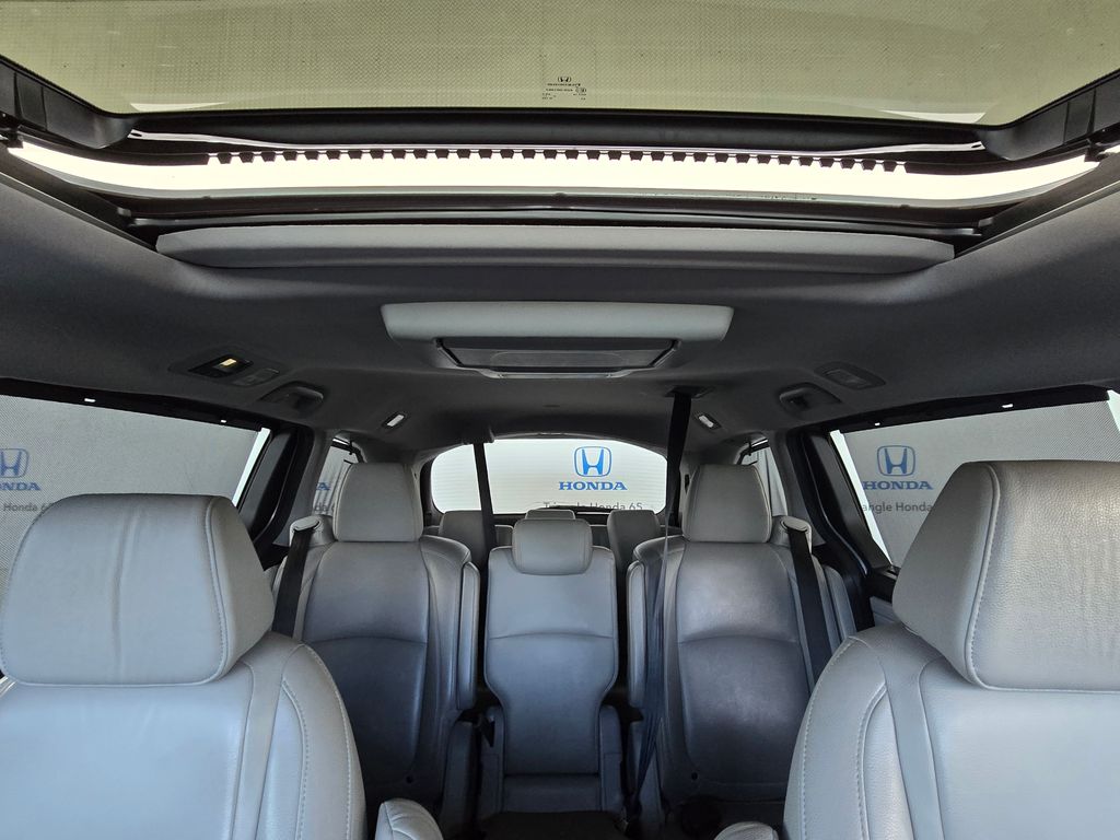 Thumbnail: 2019 Honda Odyssey - 22