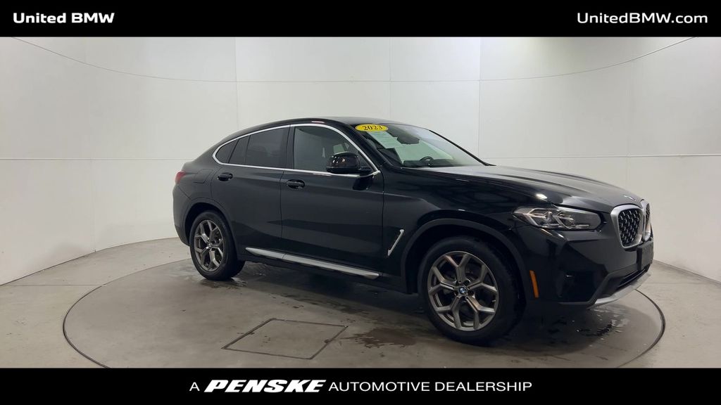 Thumbnail: 2023 BMW X4 - 2
