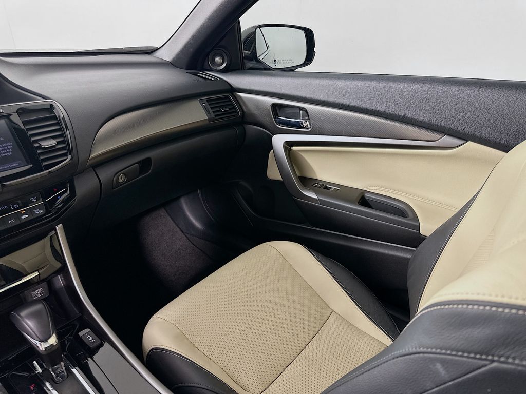 Thumbnail: 2017 Honda Accord - 23