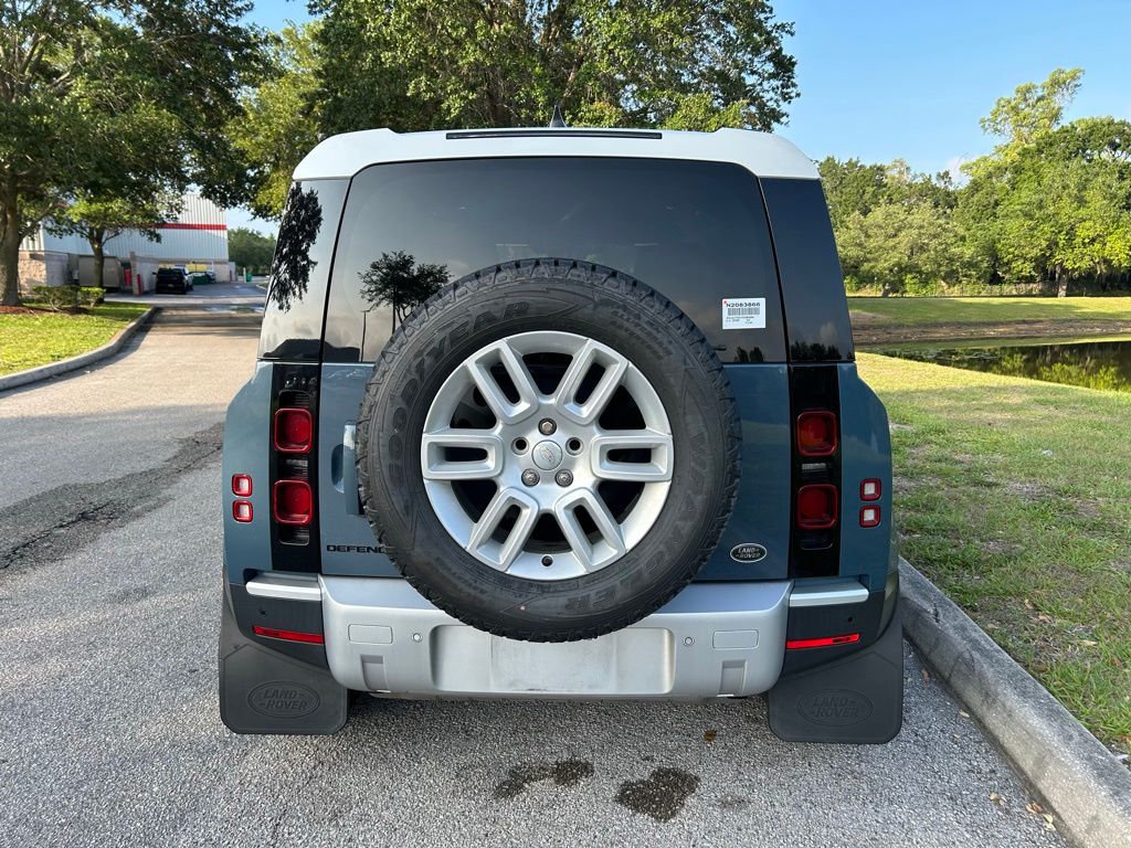 Thumbnail: 2022 Land Rover Defender - 5