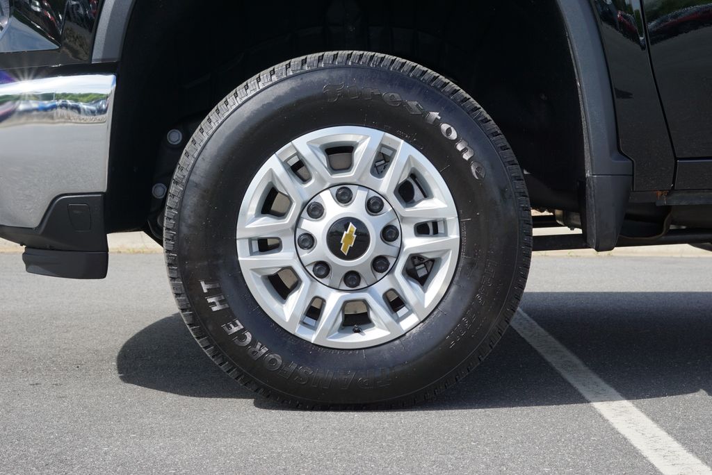 Thumbnail: 2025 Chevrolet Silverado 2500 - 12