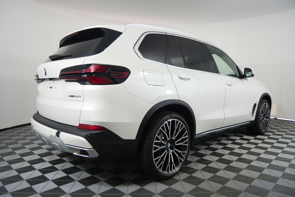 Thumbnail: 2026 BMW X5 - 3