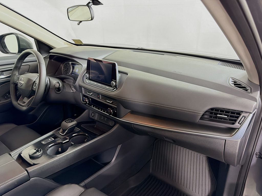 Used 2025 Nissan Rogue SUV