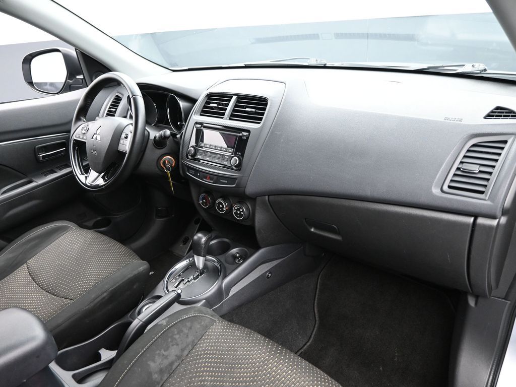 2016 Mitsubishi Outlander Sport 2.4 ES