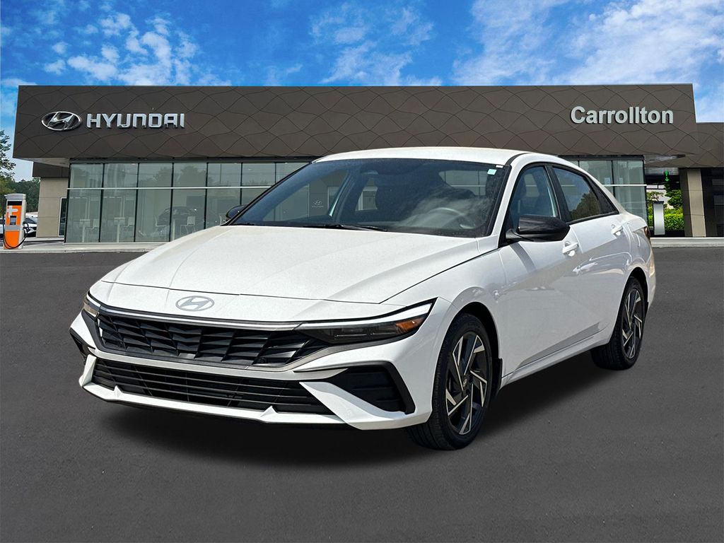 Serenity White 2025 Hyundai Elantra SEL Sport FWD Sedan Front-Wheel Drive Continuously Variable Transmission