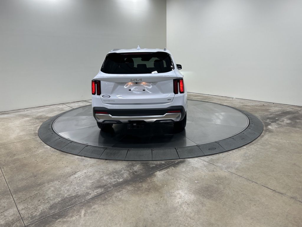 new 2026 Kia Sorento car, priced at $38,465
