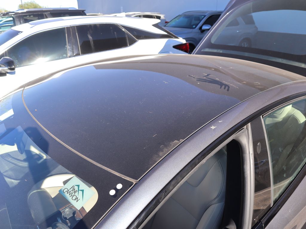 Thumbnail: 2022 Tesla Model S - 5