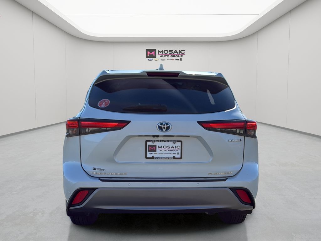 2022 Toyota Highlander Hybrid