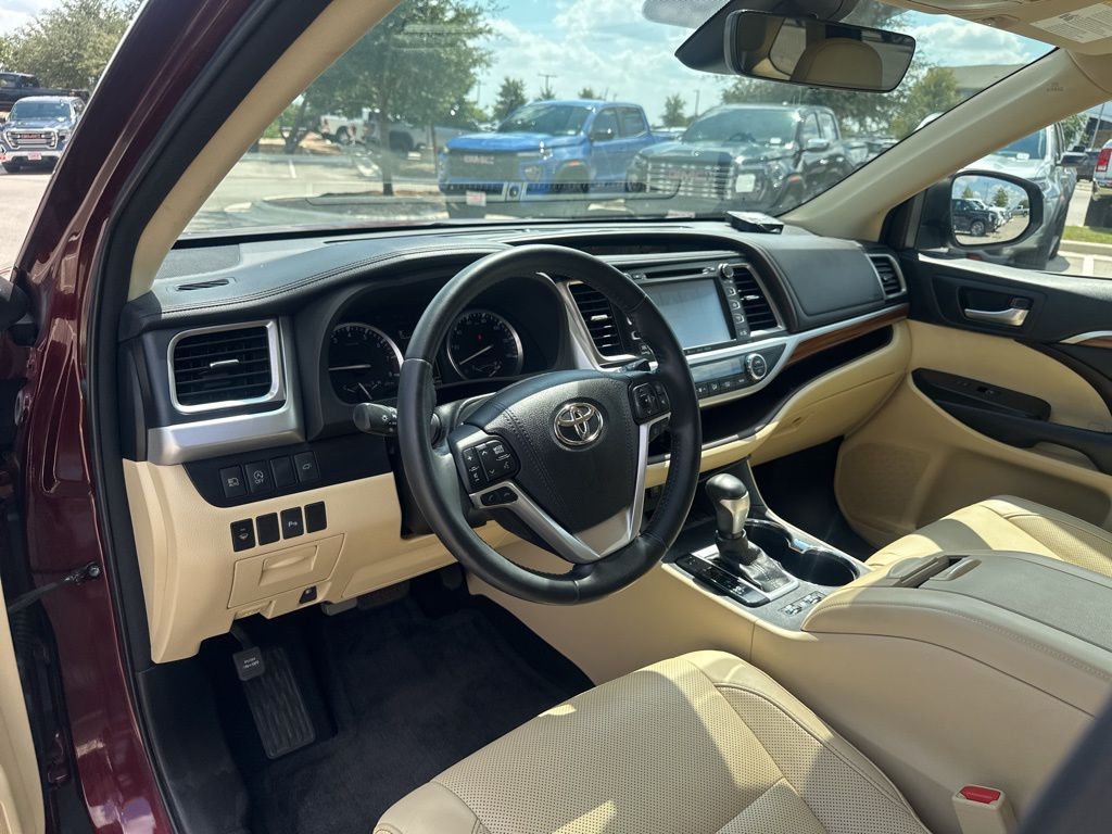 Used Car 2018 Toyota Highlander  Limited For Sale In Austin, Texas