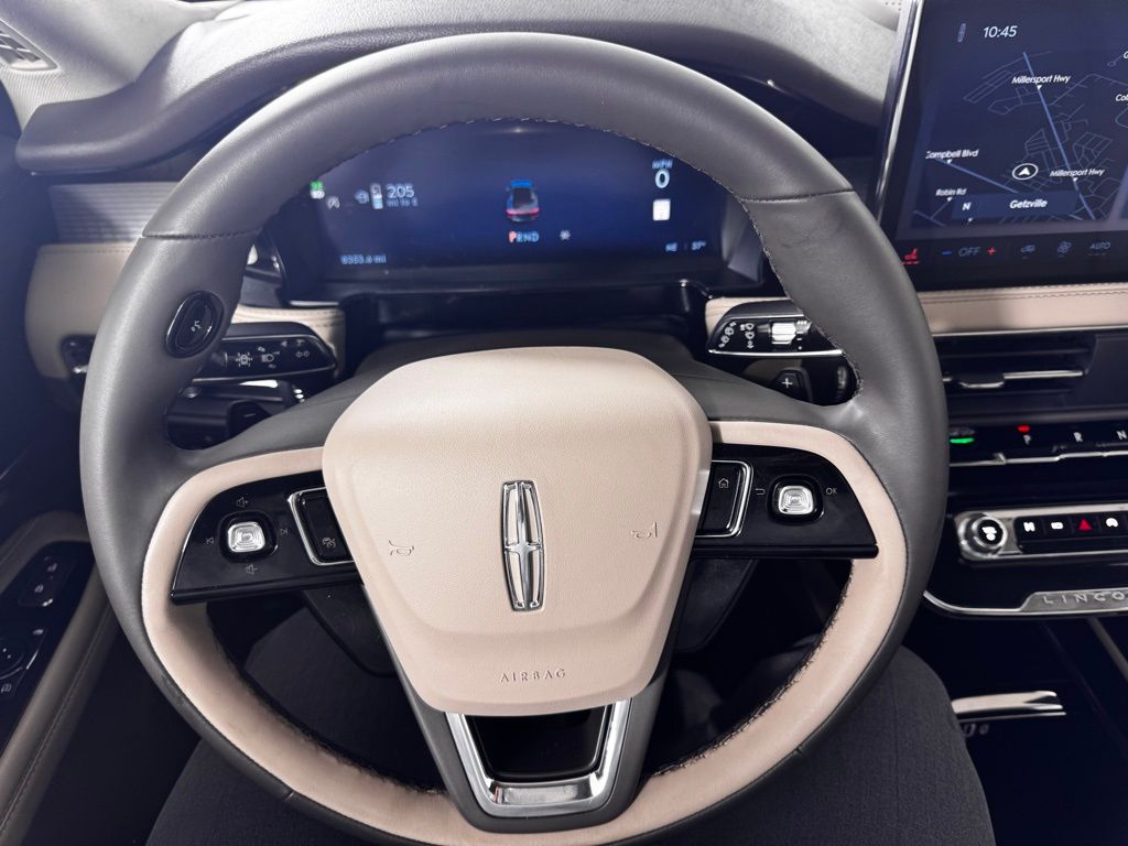 Certified Used 2024 White Lincoln Premiere image 5