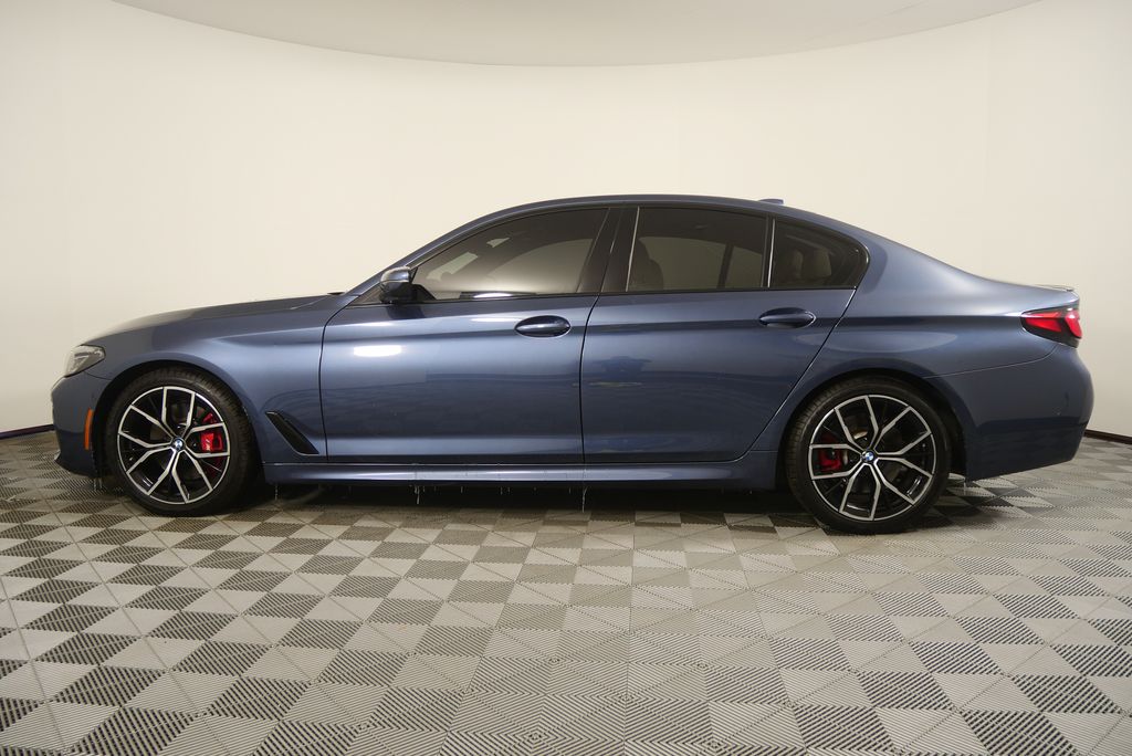 Thumbnail: 2023 BMW 5 Series - 6