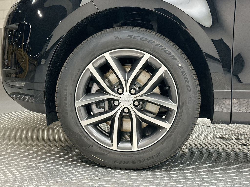 Thumbnail: 2026 Land Rover Range Rover Evoque - 13