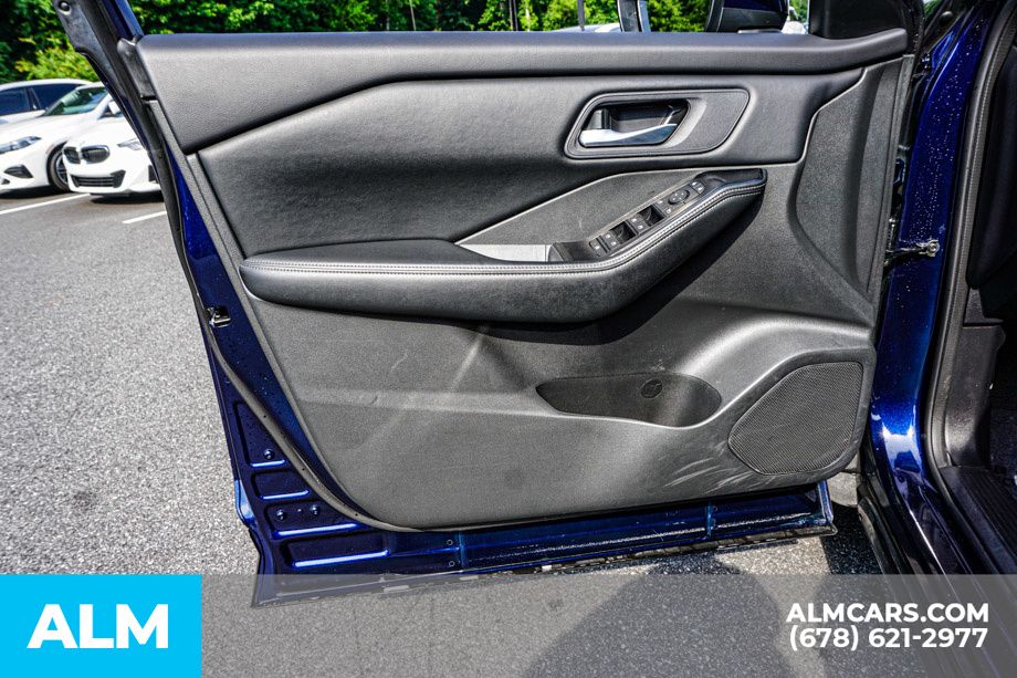 Used 2025 Blue Nissan SV image 46