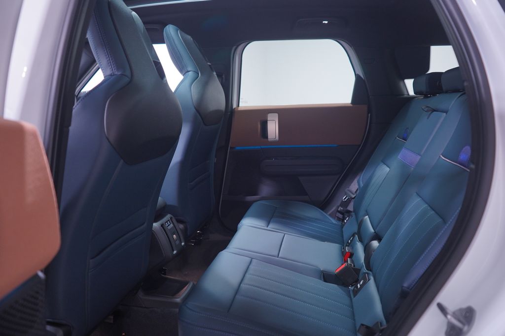 2025 MINI Cooper Countryman Signature 9
