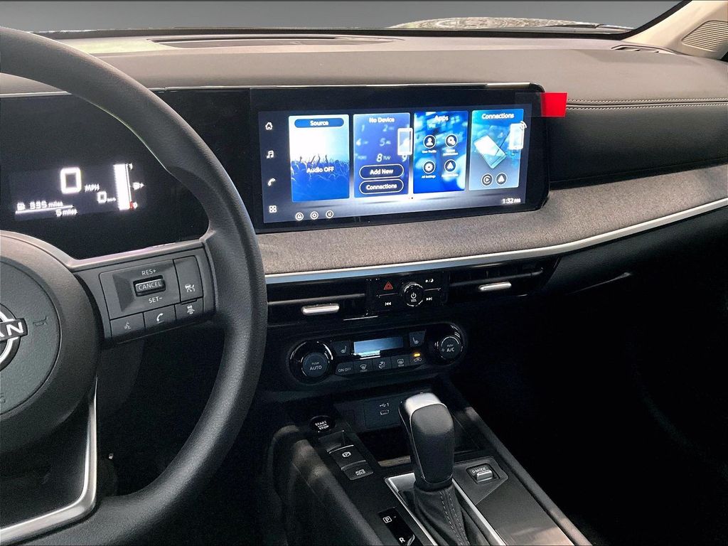 2026 Nissan Kicks — photo 7