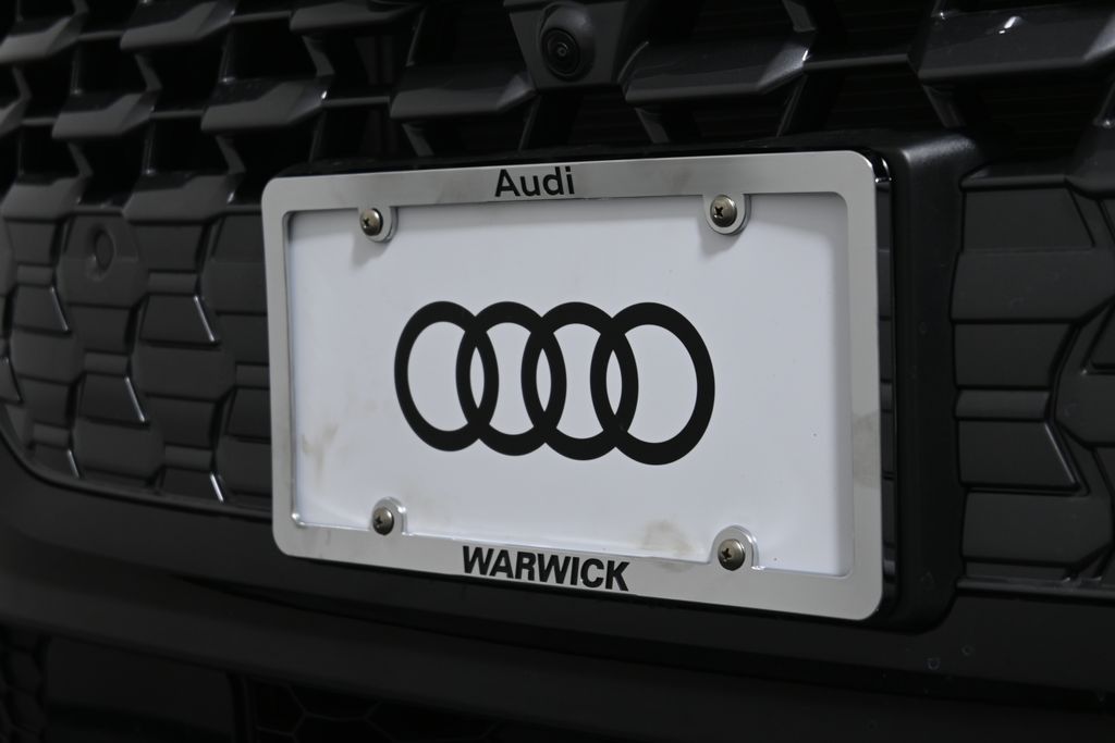 Thumbnail: 2025 Audi Q5 - 13