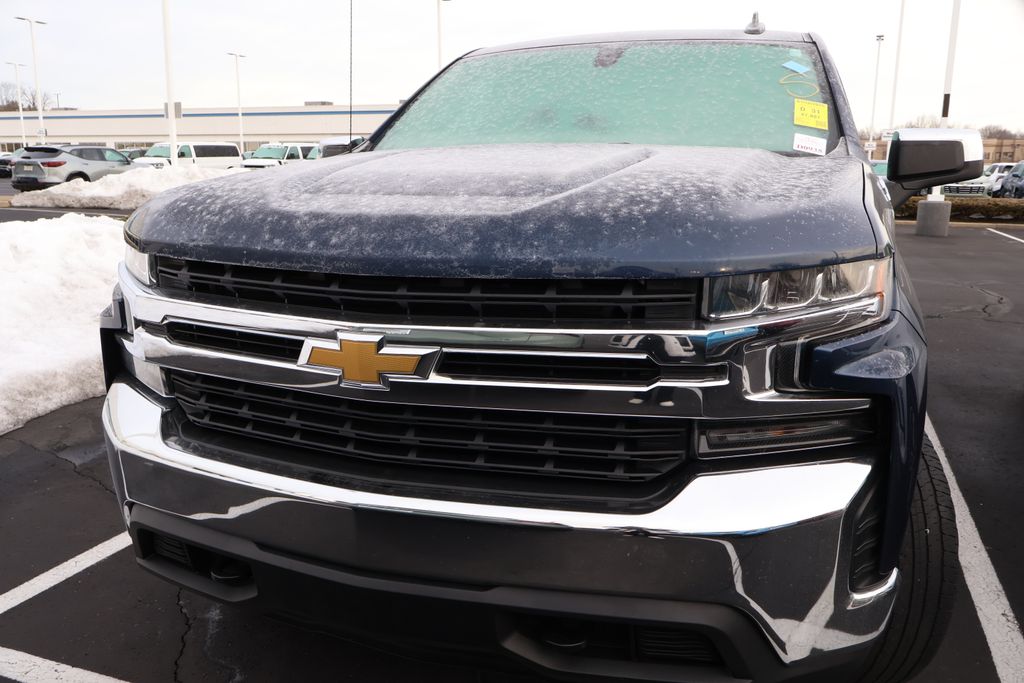 2021 Chevrolet Silverado 1500 LT 3