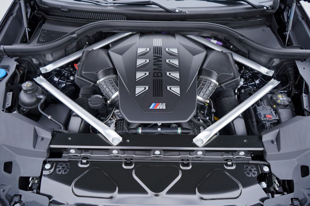 Thumbnail: 2026 BMW X6 - 21