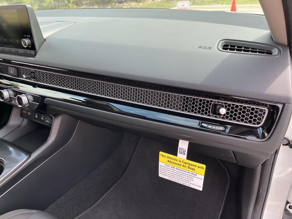 2025 Honda Civic LX 28