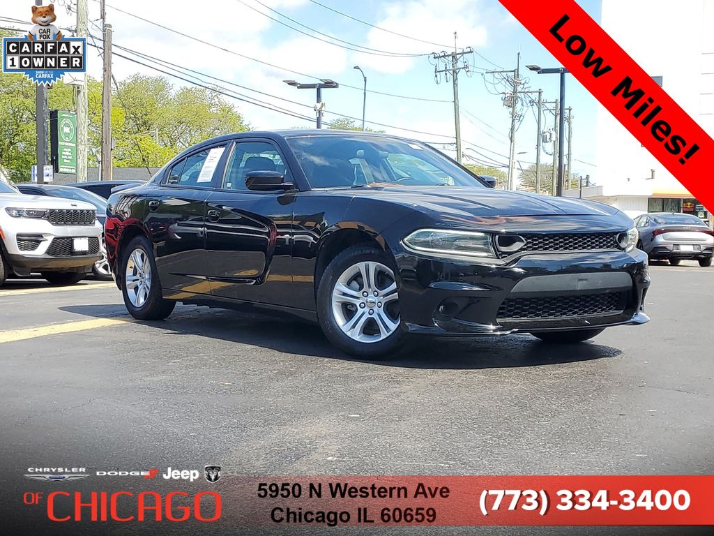 Pitch Black Clearcoat 2022 Dodge Charger SXT RWD Sedan Rear-Wheel Drive 8-Speed Automatic
