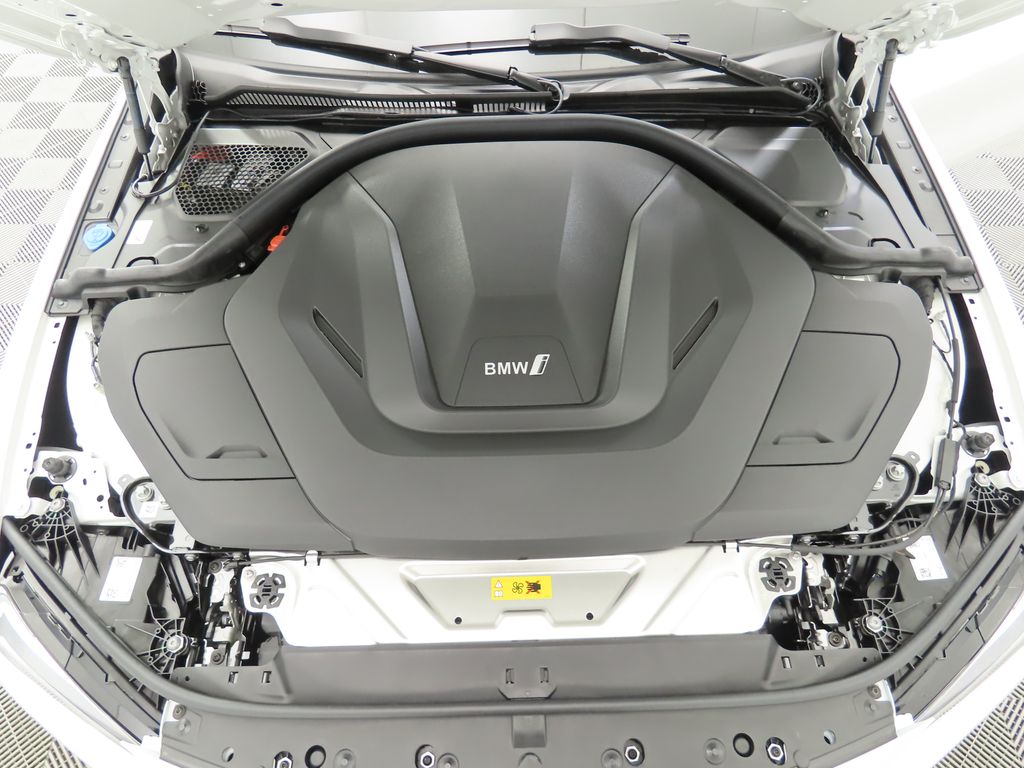 Thumbnail: 2026 BMW i4 - 28