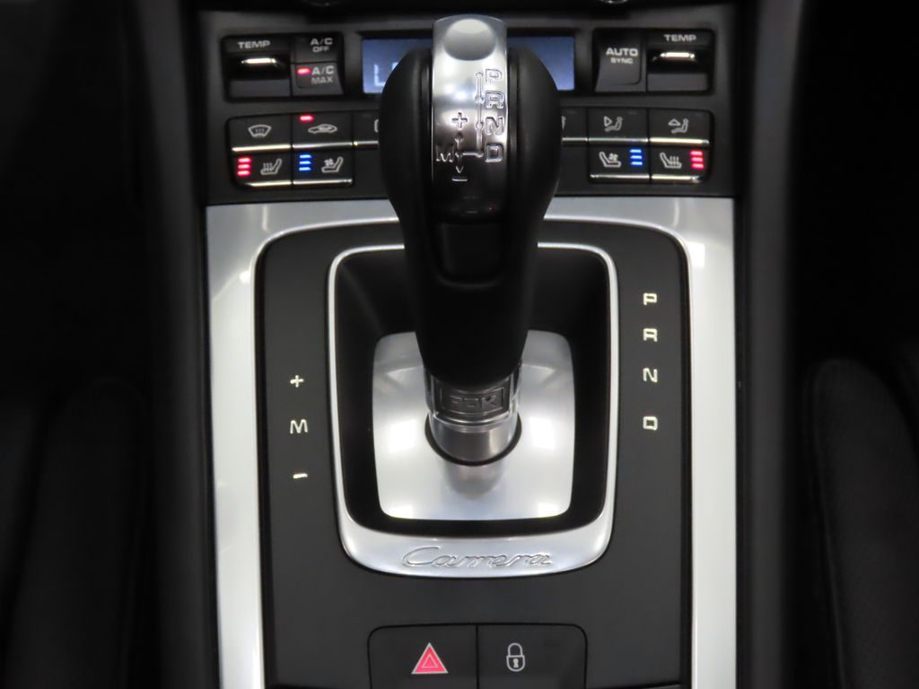 Thumbnail: 2016 Porsche 911 - 26