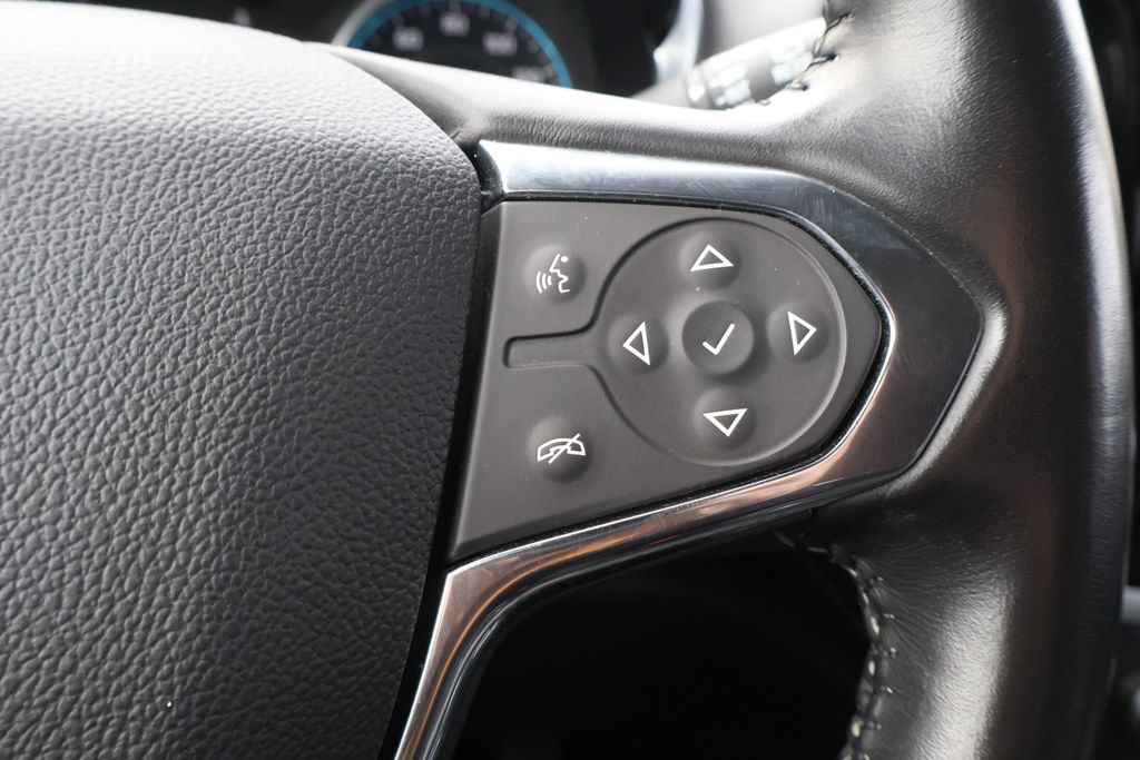 Thumbnail: 2019 Chevrolet Traverse - 19