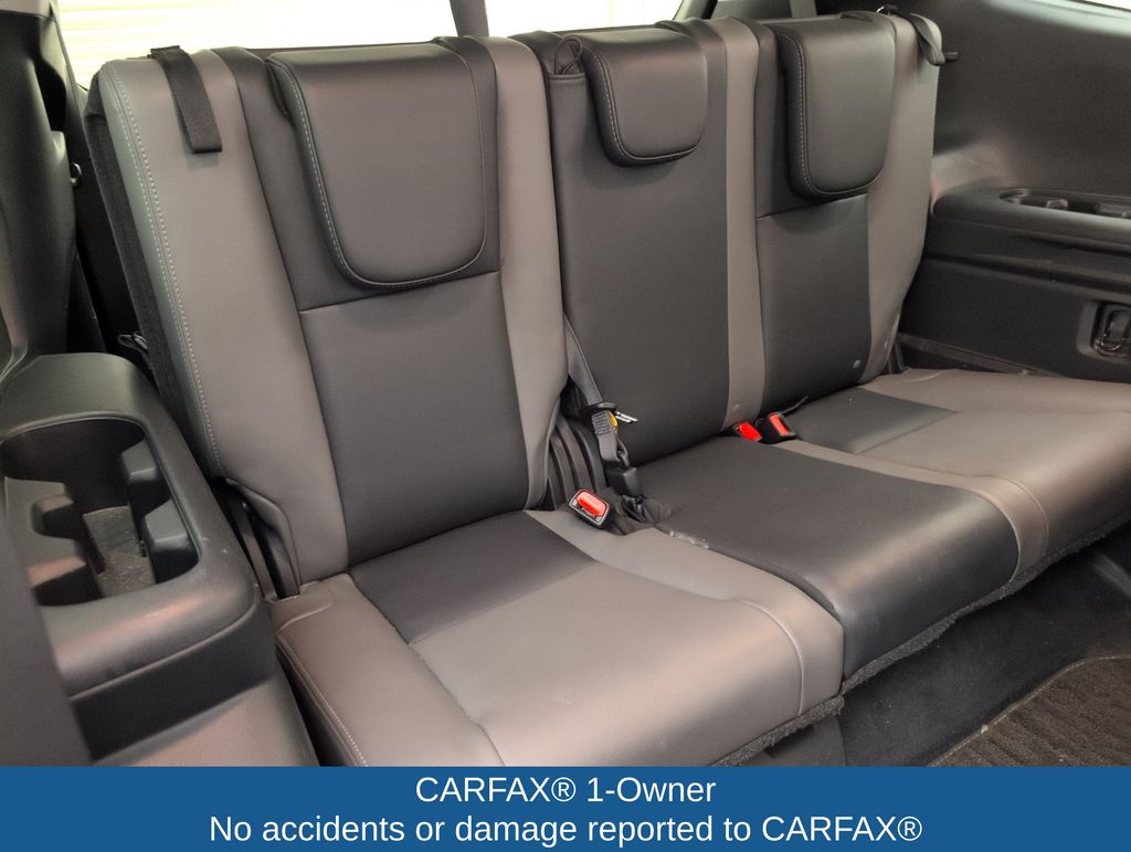 Certified Used 2022 White Subaru Onyx Edition image 17