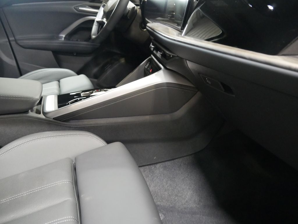 Thumbnail: 2025 Audi Q5 - 27