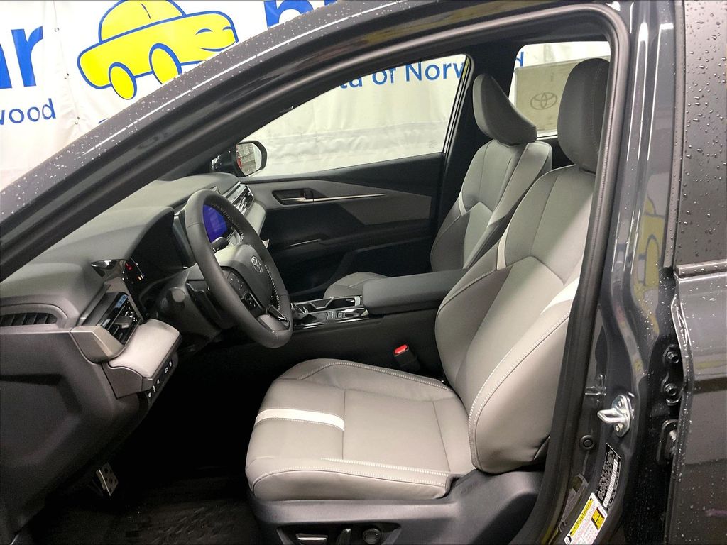 2026 Toyota Camry — photo 11