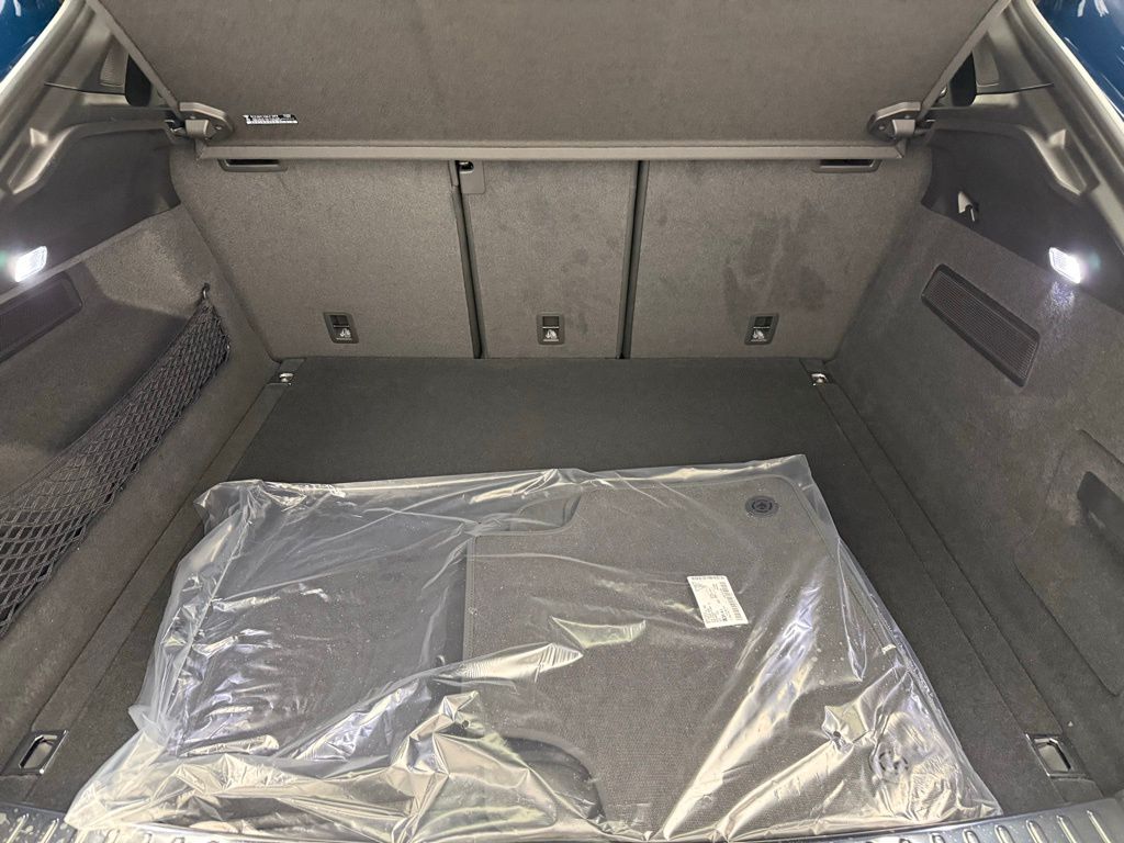 Thumbnail: 2026 Porsche  - 26