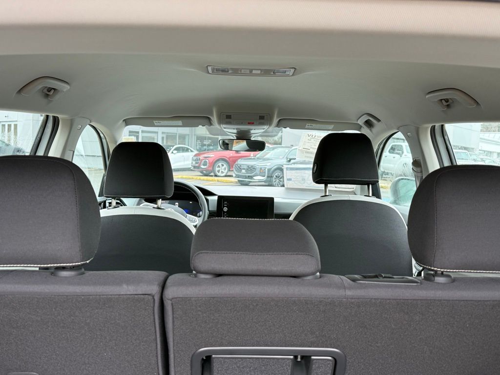 New 2026 White Volkswagen 1.5T S image 18
