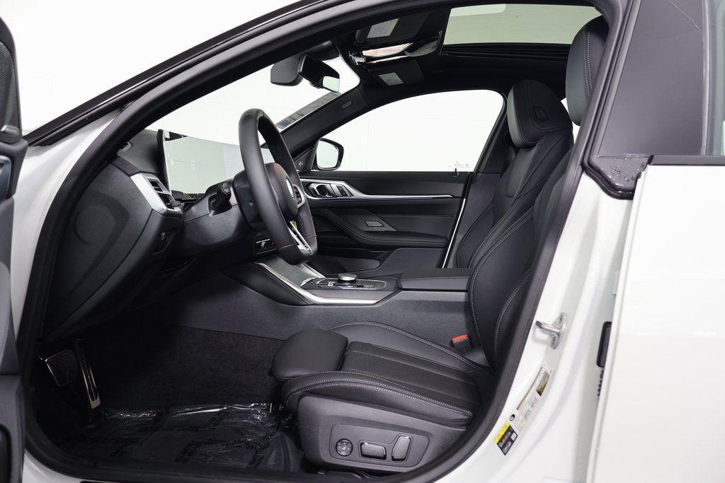 Thumbnail: 2025 BMW i4 - 5