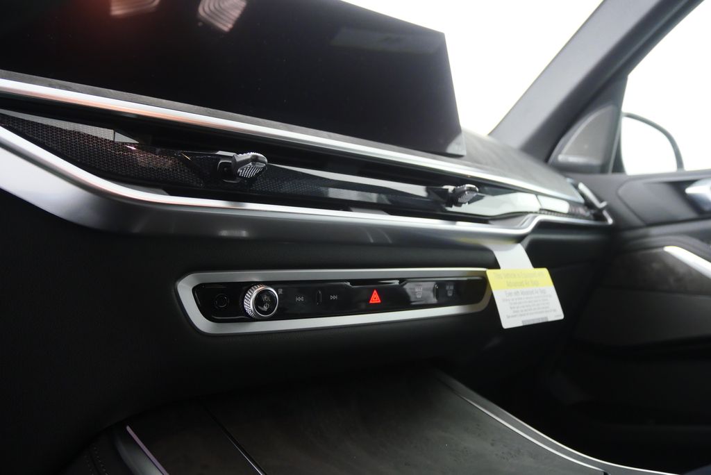 Thumbnail: 2026 BMW X5 - 20