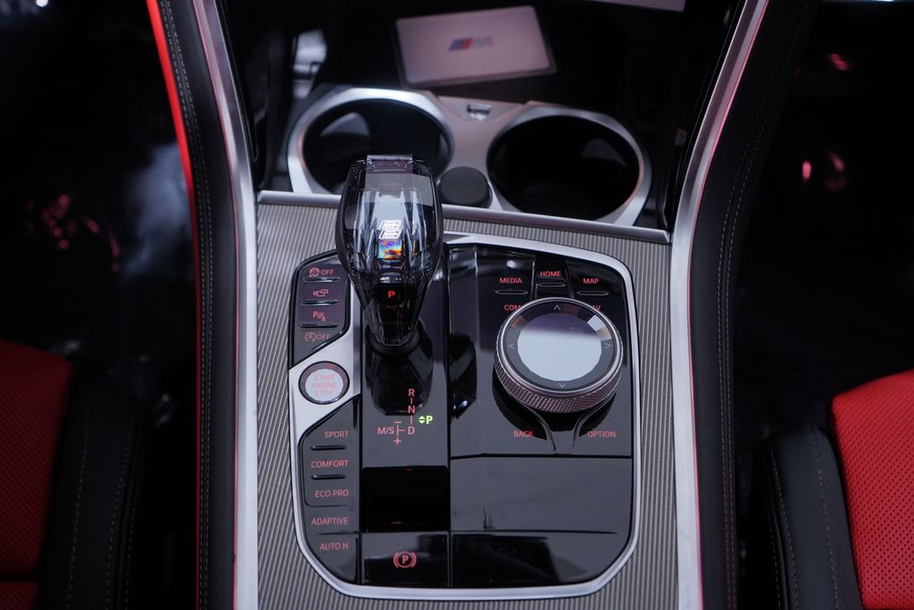 Thumbnail: 2026 BMW 8 Series - 11