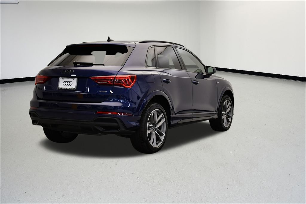 Thumbnail: 2025 Audi Q3 - 5