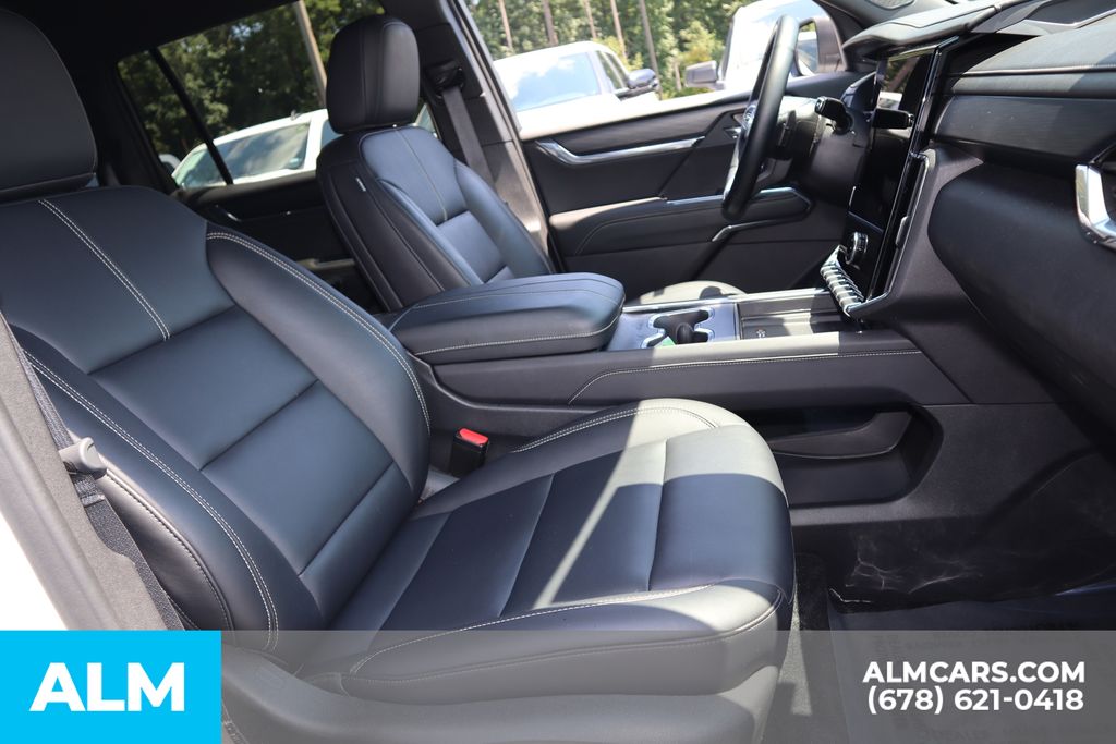 2024 Gmc Acadia Elevation photo 26