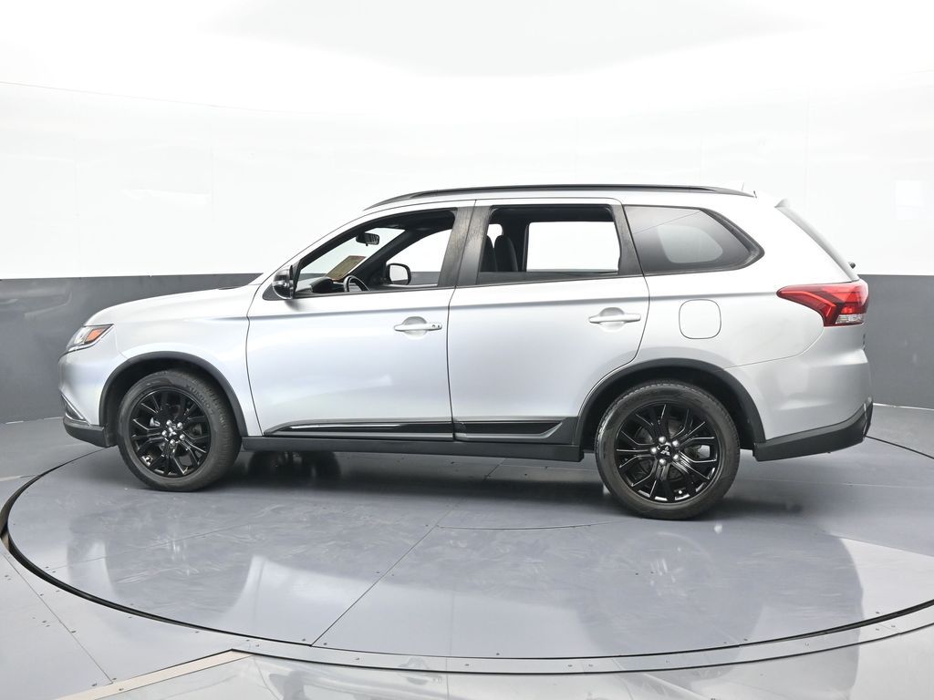 Used 2018 Mitsubishi Outlander LE with VIN JA4AD3A36JZ045079 for sale in Miami, FL